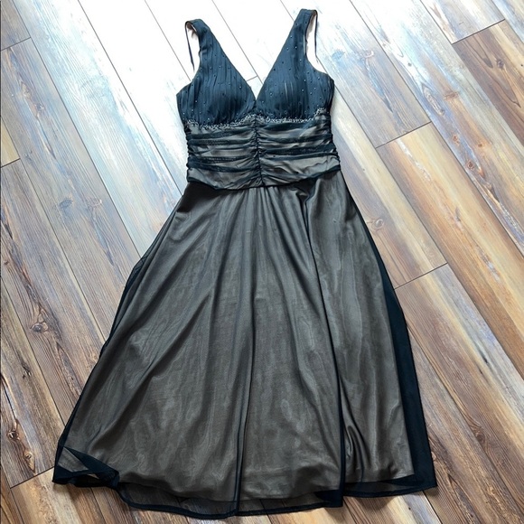 JS Boutique Dresses & Skirts - JS Boutique Black V Neck MIDI Black / Nude Sheer Cocktail Dress